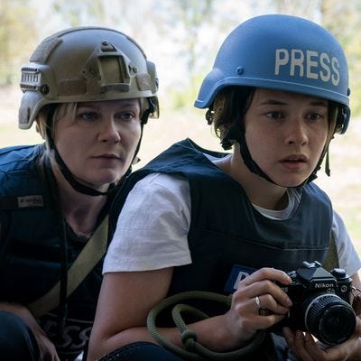 Kirsten Dunst and Cailee Spaeny in Civil War.