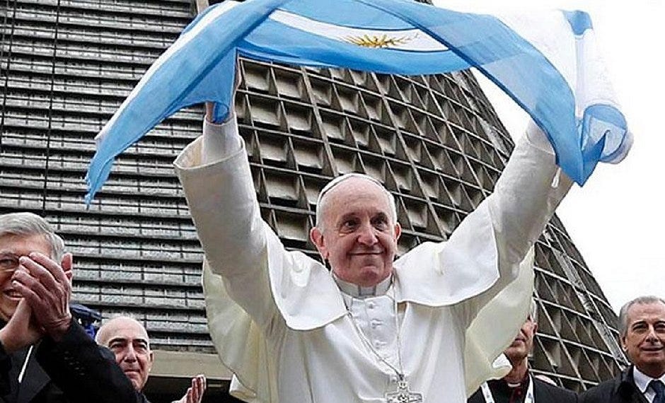 Internado, papa Francisco comemora títulos de Argentina e Itália – Calila  Noticias