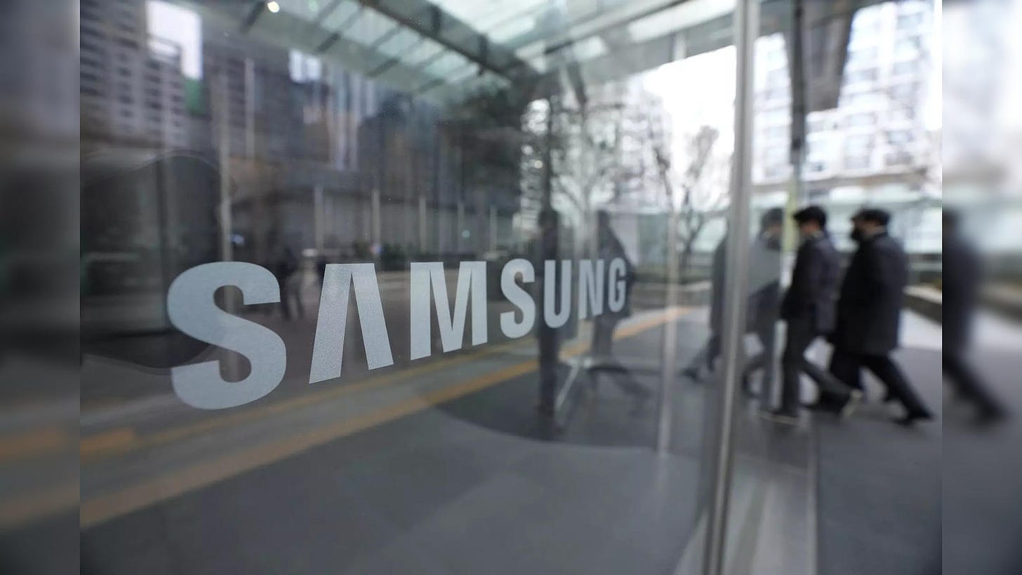 samsung workers wage dispute: Samsung's unionised workers to bring wage  dispute to arbitration panel - The Economic Times