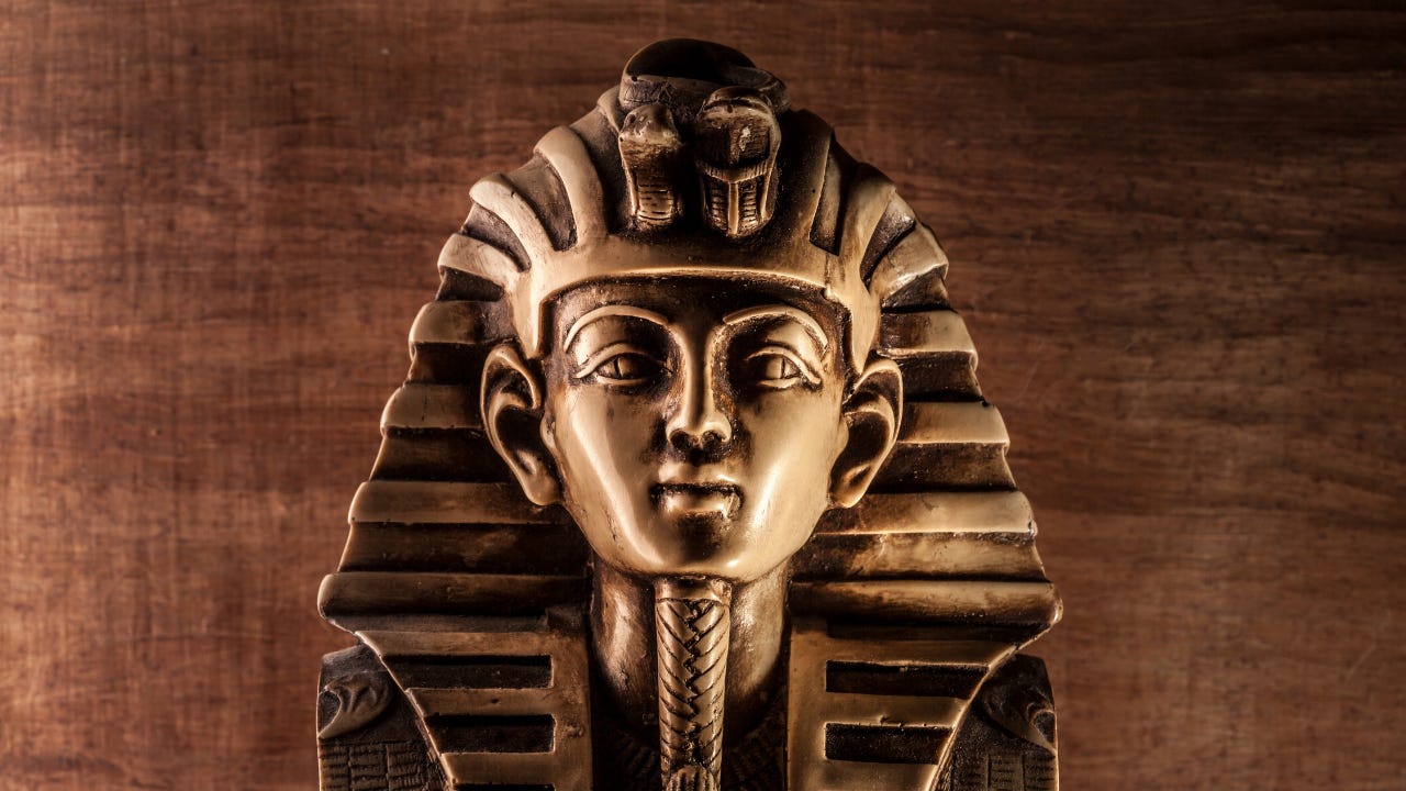 A statue of Pharaoh.