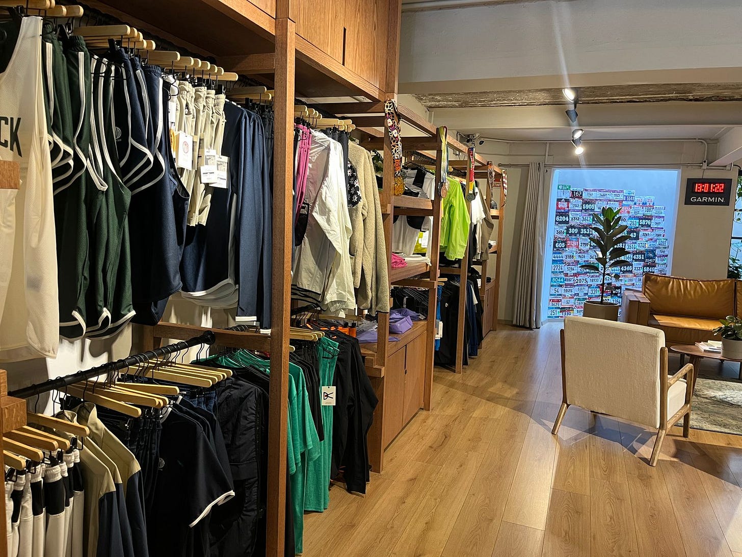 Fotogalería Domestique y Metta Running House