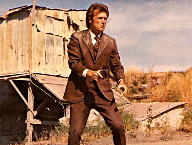 Kino. Dirty Harry, (DIRTY HARRY) USA, 1971, Regie: Don Siegel, CLINT EASTWOOD, Stichwort: Revolver. (Photo by FilmPublicityArchive/United Archives via Getty Images)
