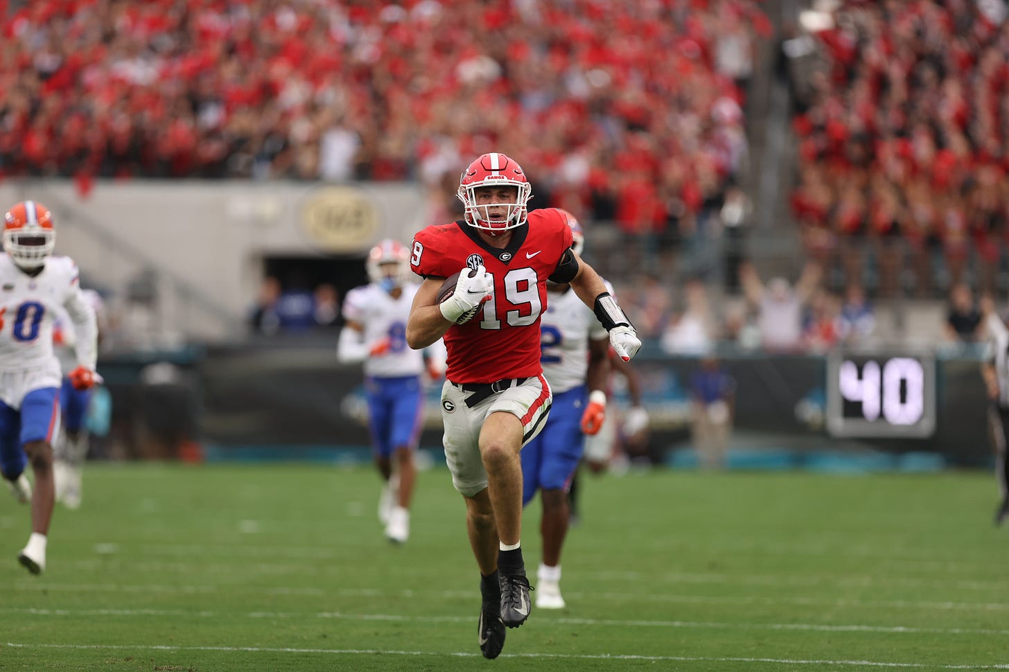 Bowers' effort helps lead to a 4220 win over Florida