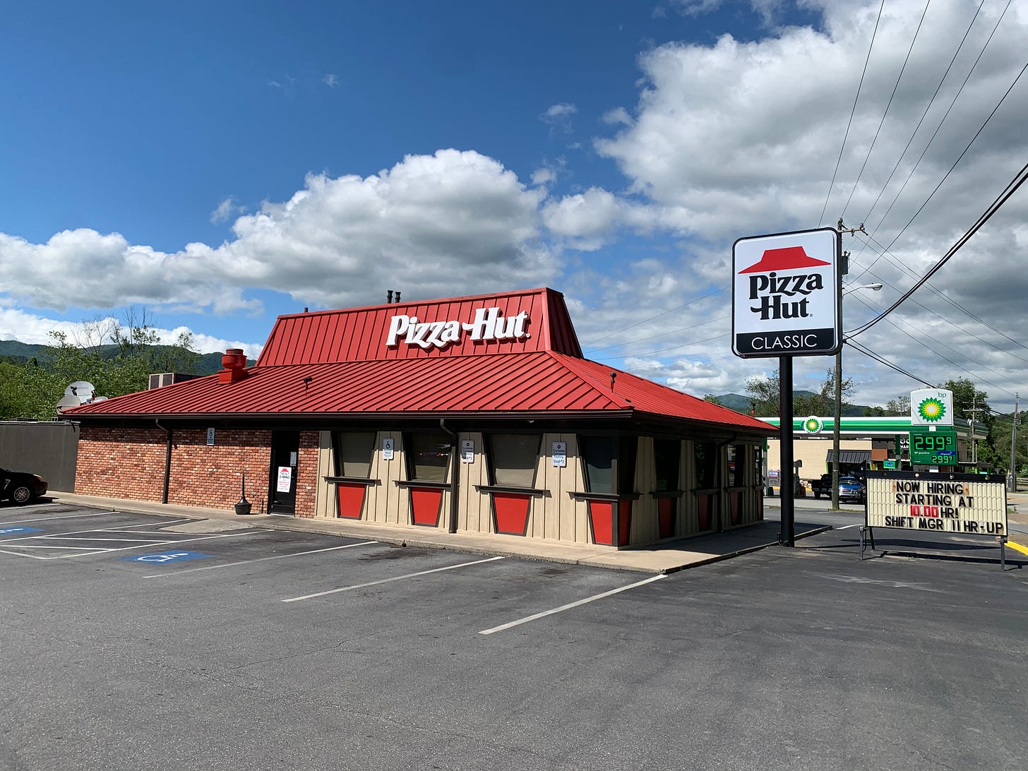 The Retrologist's Guide to Pizza Hut Classics