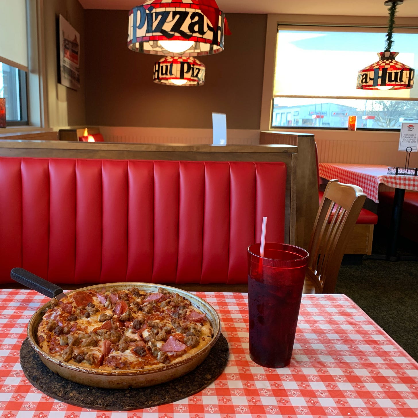 The Retrologist's Guide to Pizza Hut Classics