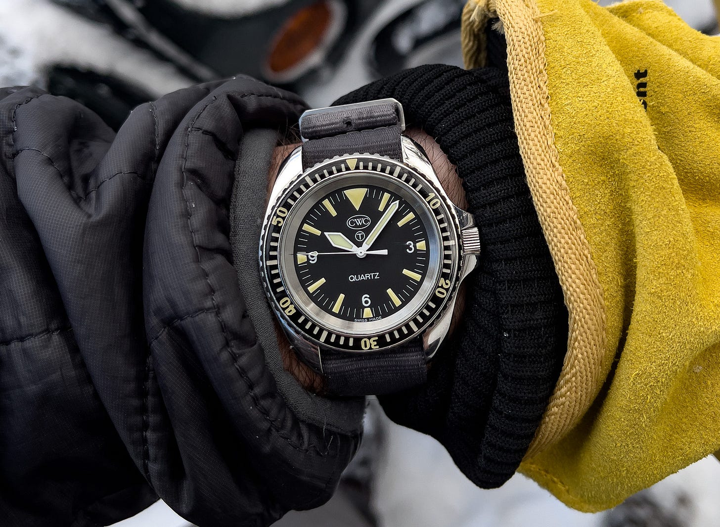 Seiko vh31 hotsell hybrid quartz movement