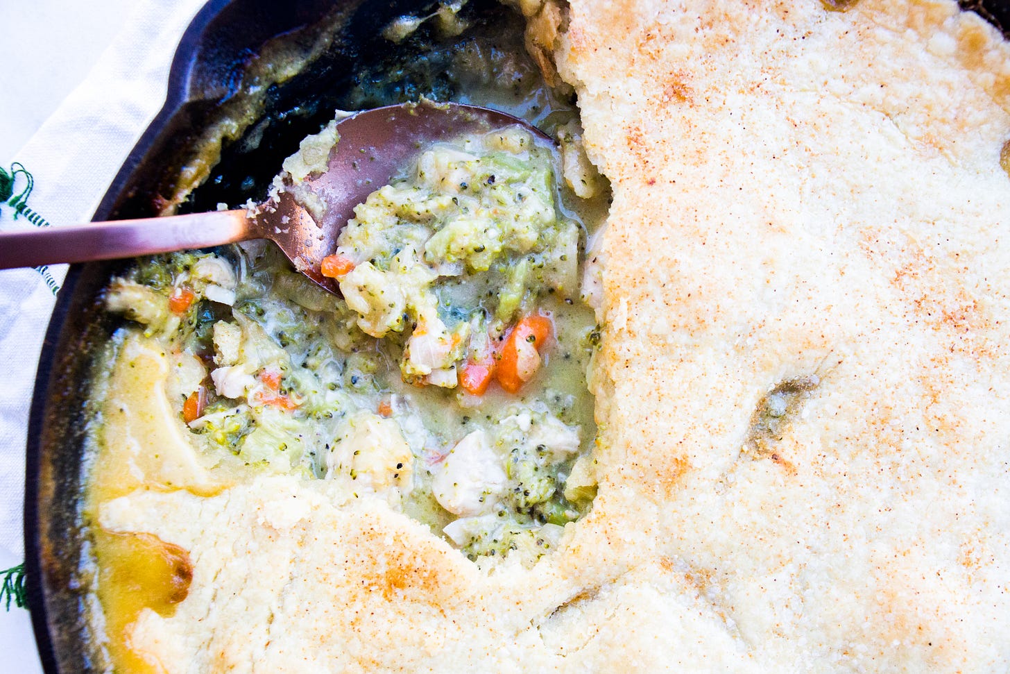one skillet broccoli cheddar chicken pot pie