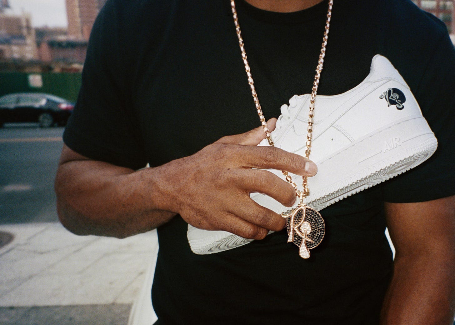 Rappers wearing nike air force 1 top