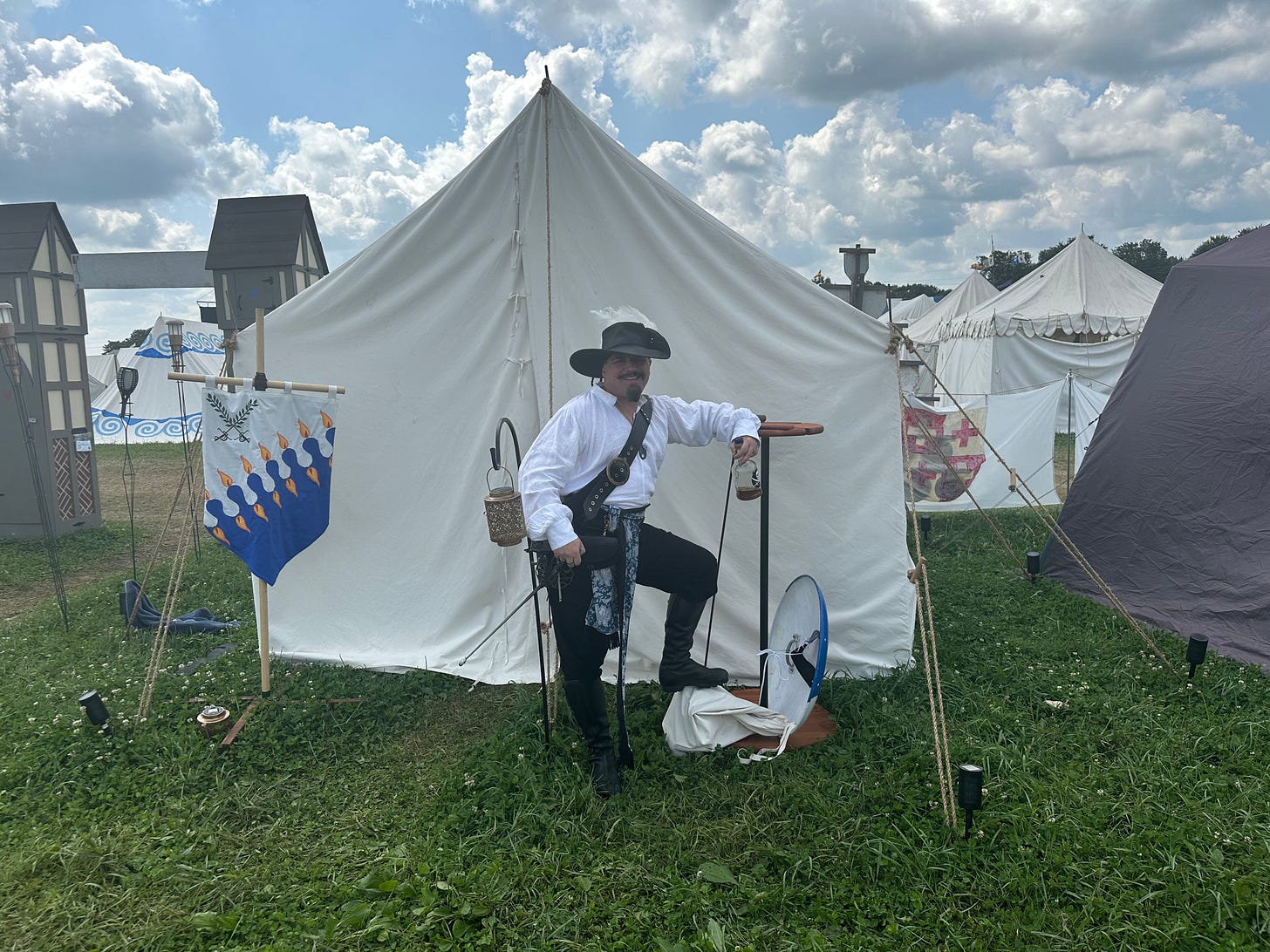 Welcome to Wonkette Vacation Hours, With This Week’s Cocktail, Basil Mead Gin And Tonics!