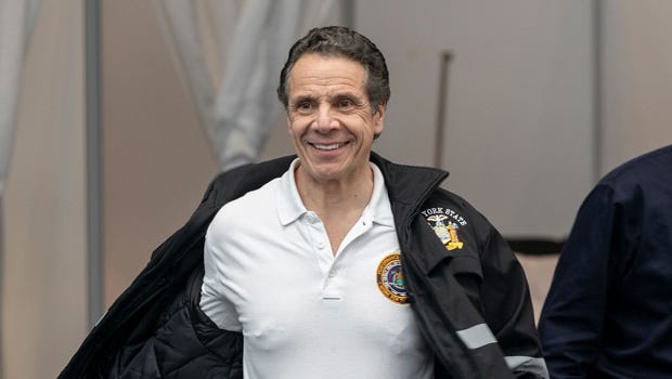Gov. Cuomo suspends indoor dining in New York City, is backed by Mayor ...