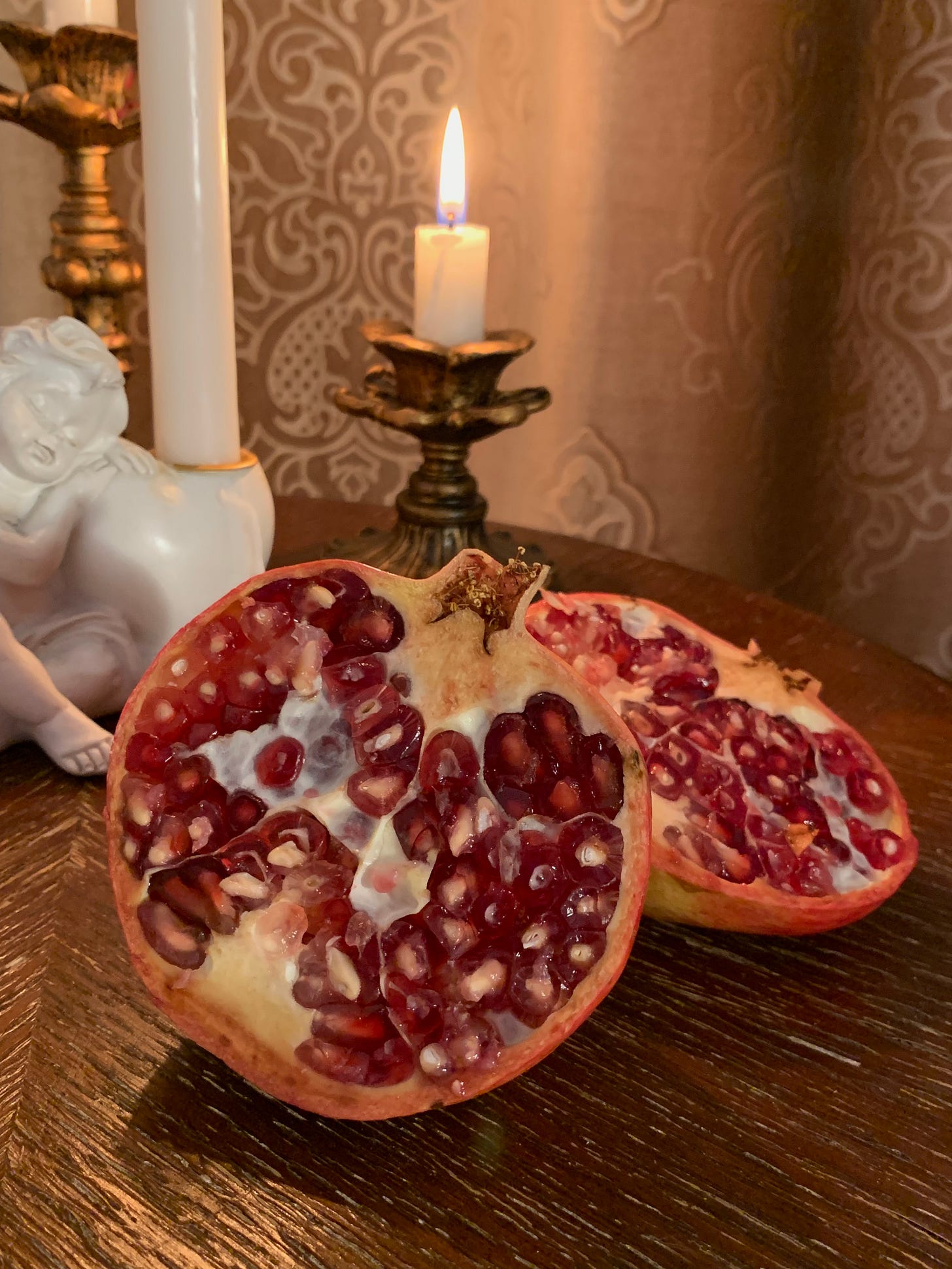 Pomegranates & Power: The Hidden Symbolism In The Hades & Persephone Myth - adervsa