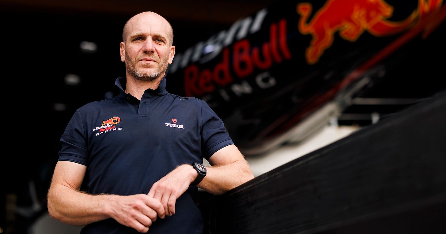 Gautier Sergent im Alinghi Red Bull-Outfit.