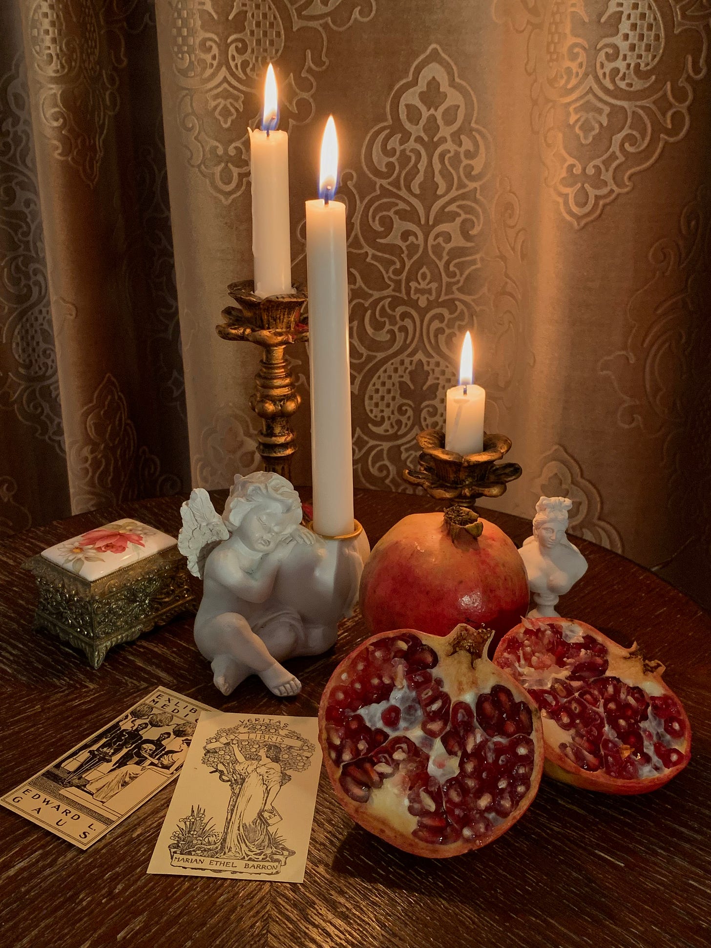 Pomegranates & Power: The Hidden Symbolism In The Hades & Persephone Myth - 6ggpykg