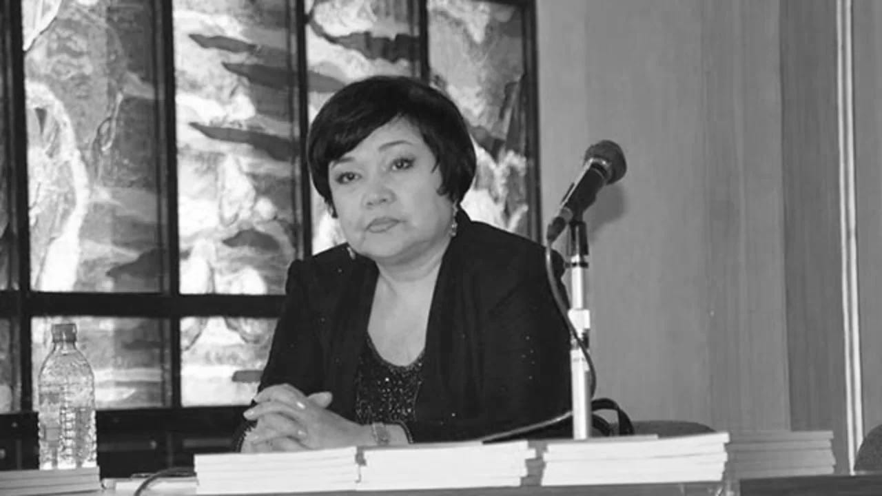 Uzbek music star Dilorom Omonullaeva has passed away