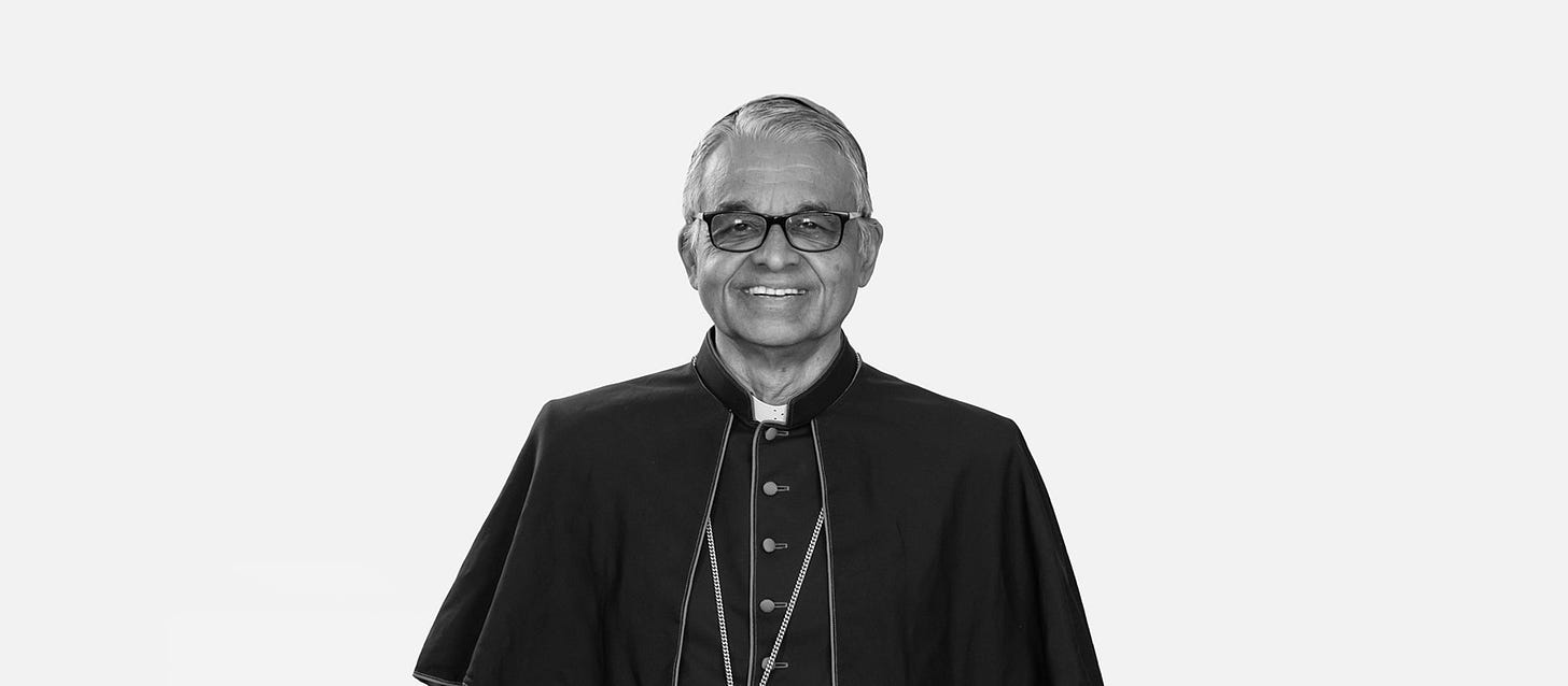 Porträtfoto von Bischof Anthony Pascal Rebello in schwarzweiß