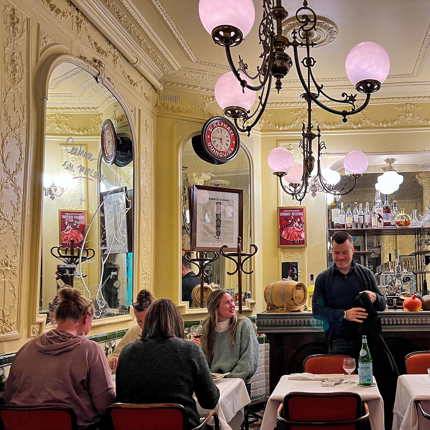 Where to eat on Sunday in Paris by Meg Zimbeck