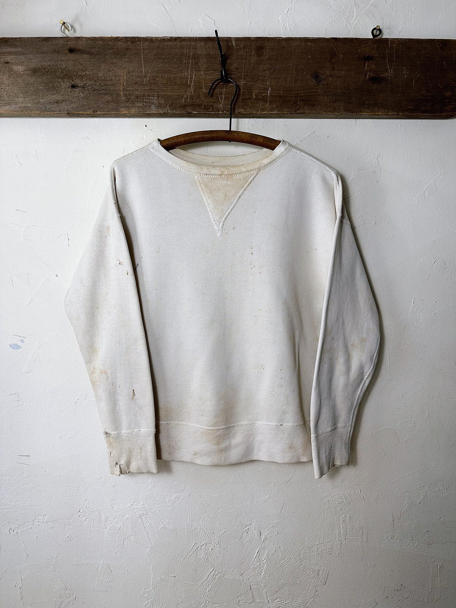 100 Vintage Clothing Items To Build A Complete Fall Wardrobe