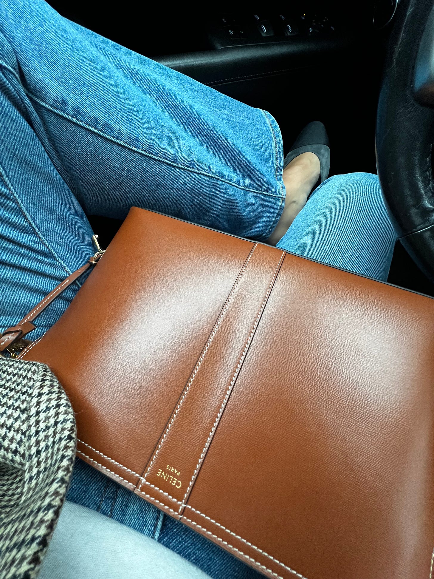 Going out clutch bag hot sale