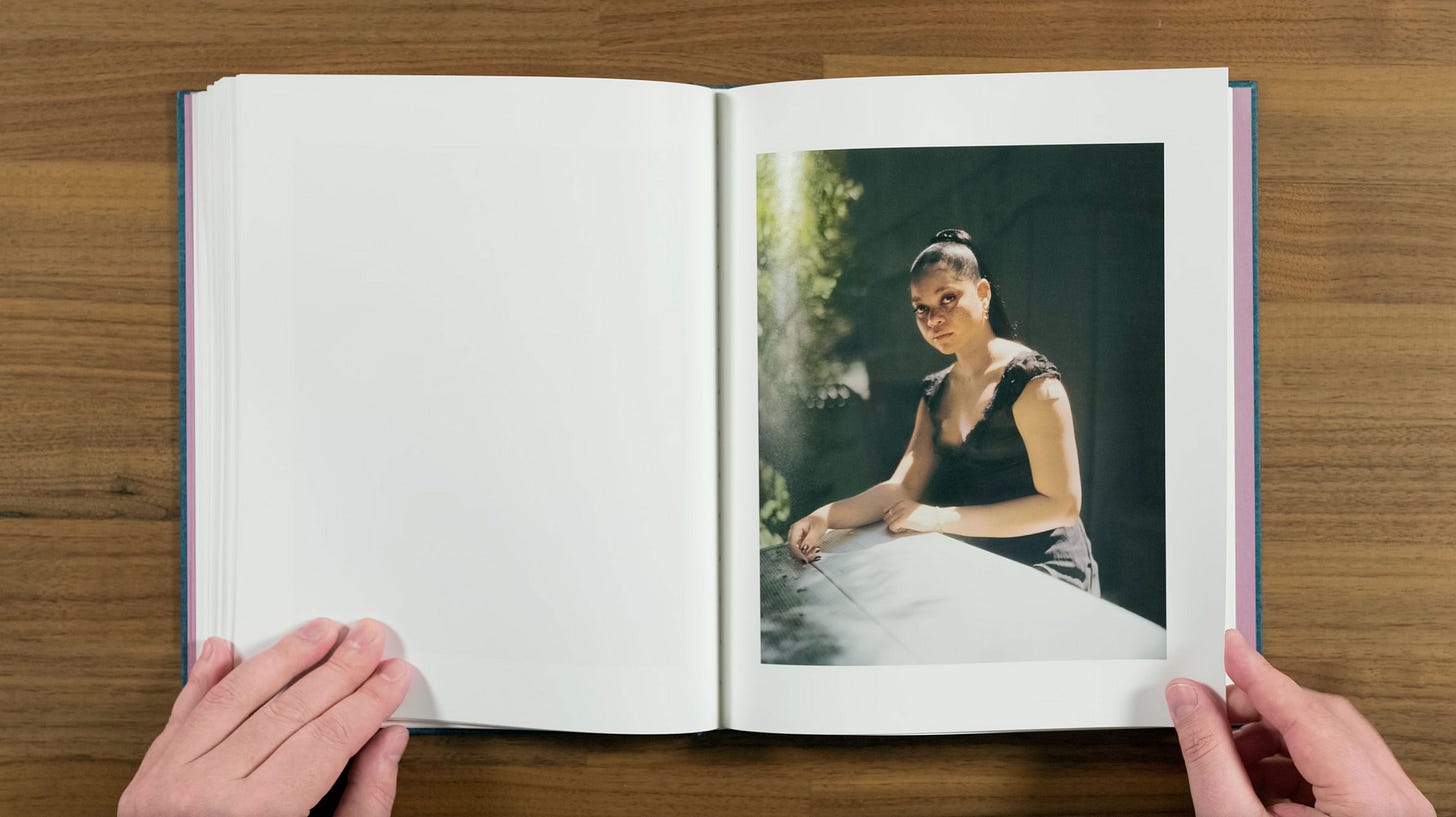【限定セール！】 REVIEW: PHOTOBOOK Gregory Knave Queen, King, - Halpern 洋書