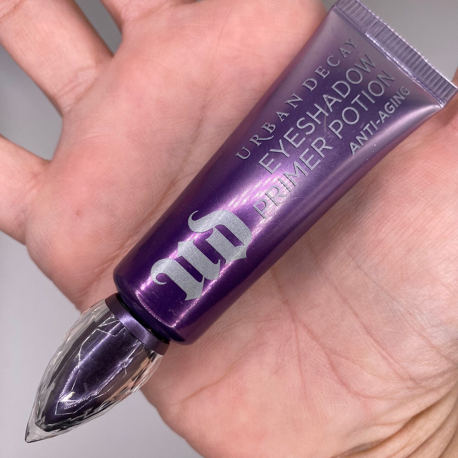 7 Tips and Tricks to Perfect Your Winged Eyeliner Look