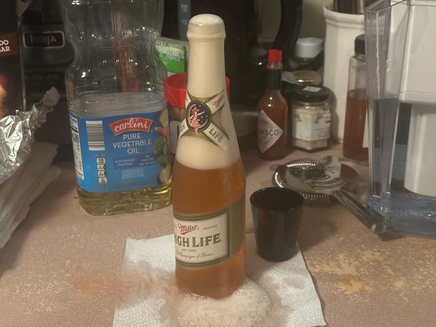 Welcome To Wonkette Happy Hour, With This Week’s Cocktail, The Spaghett! Welcome To Wonkette Happy Hour, With This Week’s Cocktail, The Spaghett!