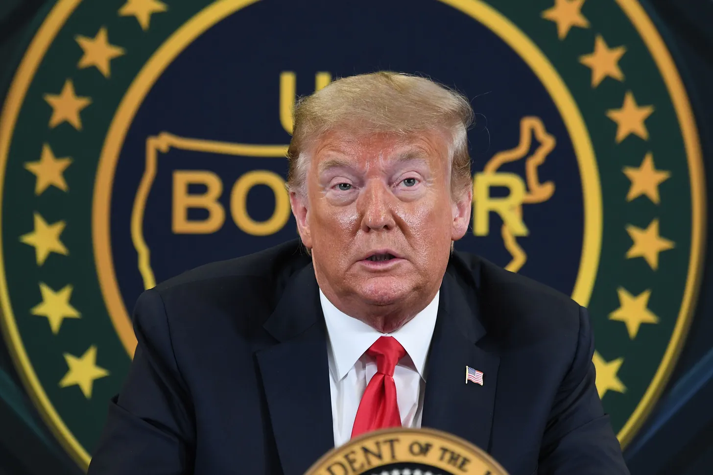 Only Weirdos Like Trump Want To Start a War With Mexico