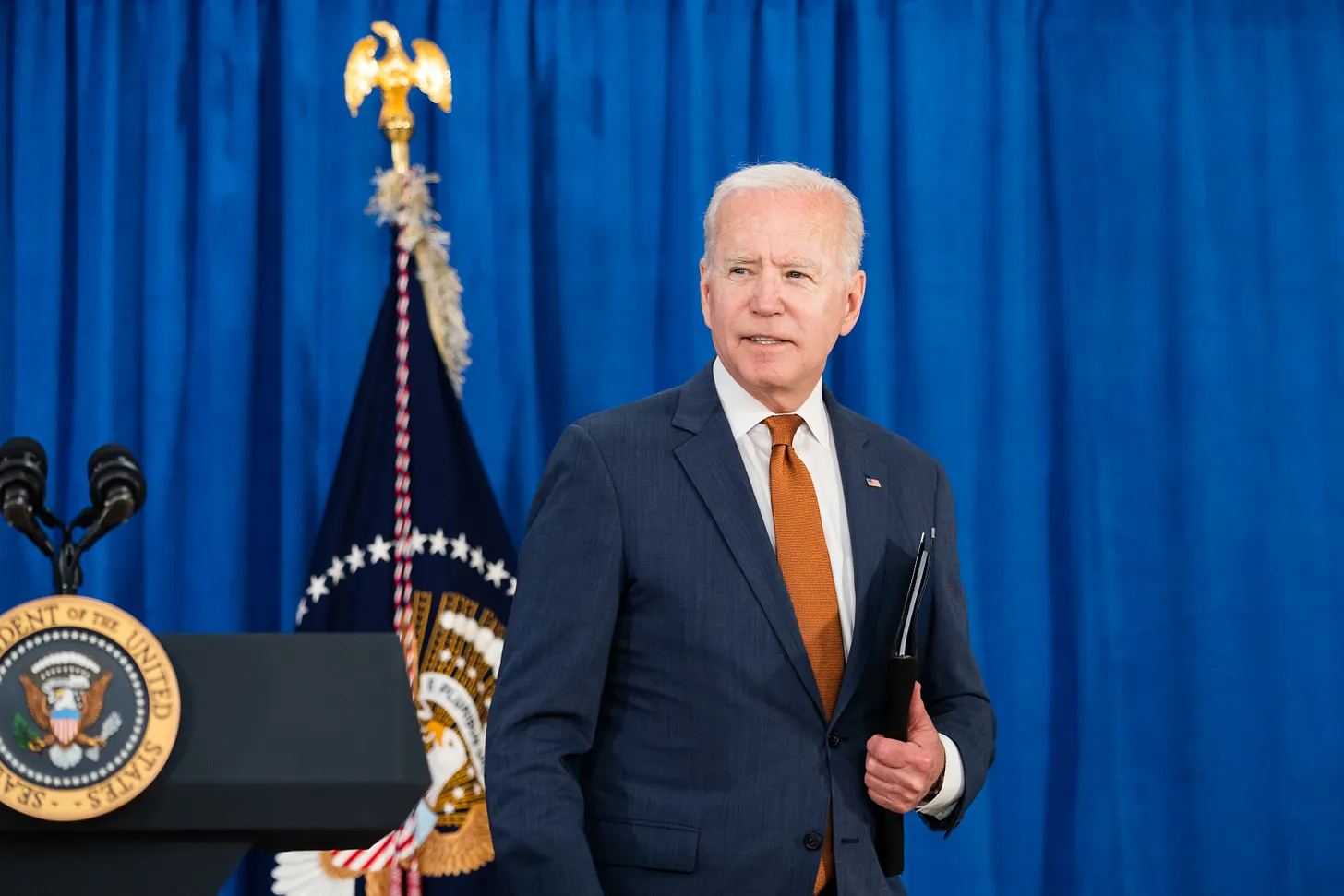 A tale of two polls: GOP imploding, Biden growing stronger (signorile.substack.com)