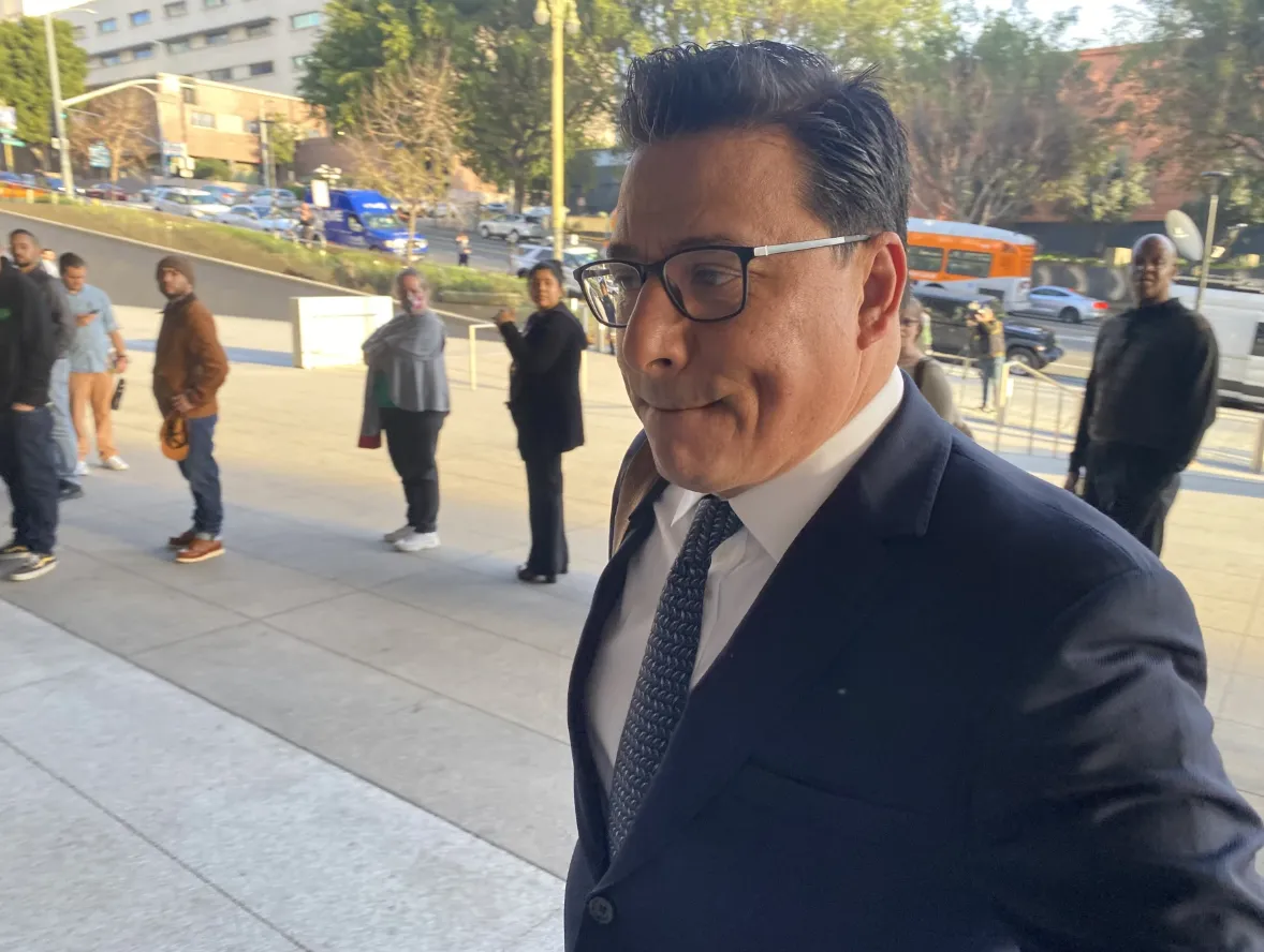 Corrupt LA politician José Huizar sentenced to 13 years in prison as judges cites ‘little remorse’ (legalaffairsandtrials.com)