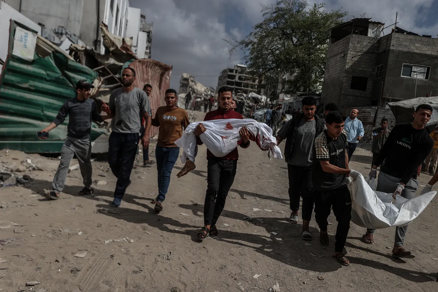 “Deprivation by Design”: Israel Intensifies Mass Killing Campaign in Gaza With Starvation and Daily Strikes