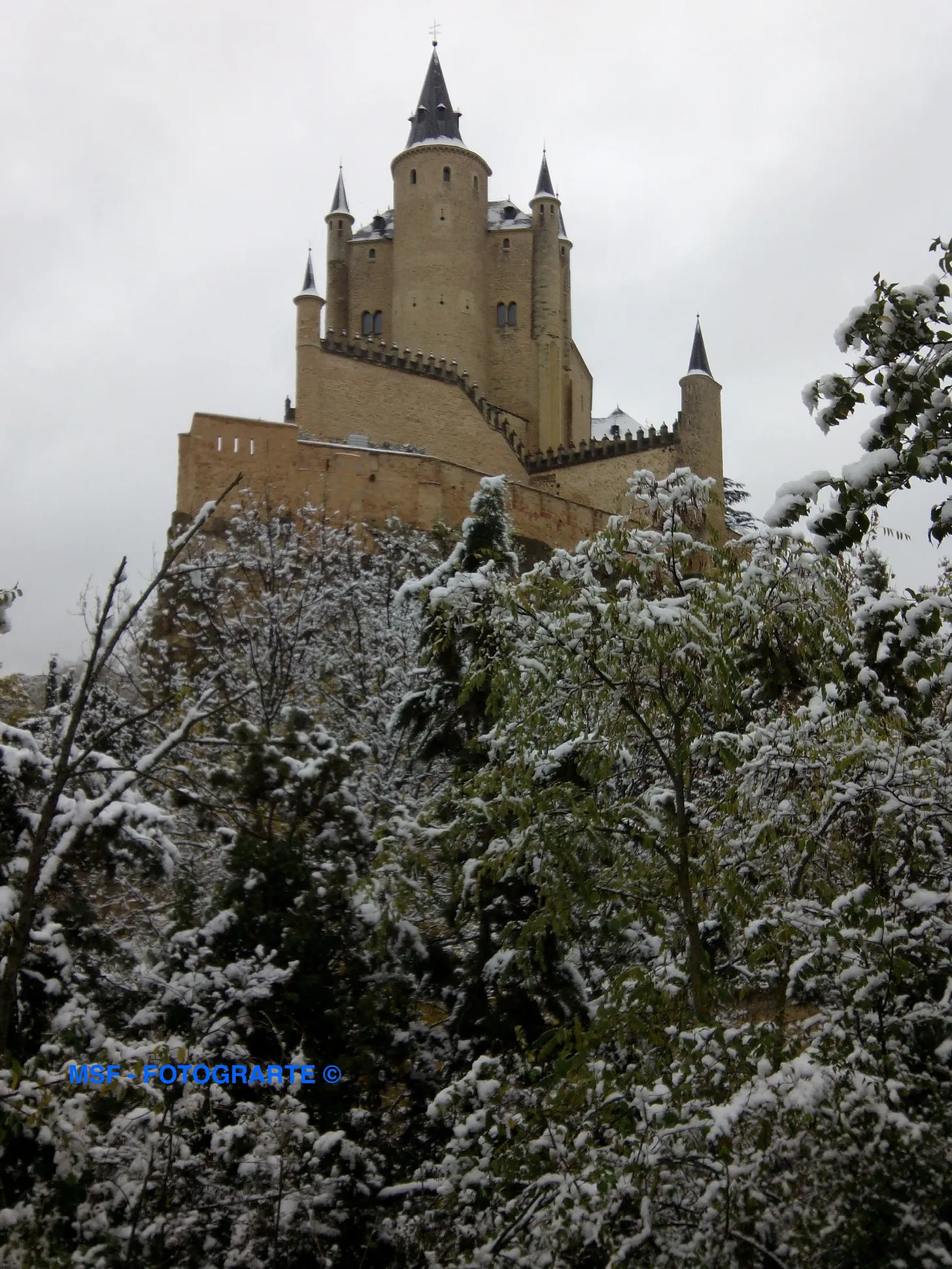 Alcázar Segovia: vistas exterior