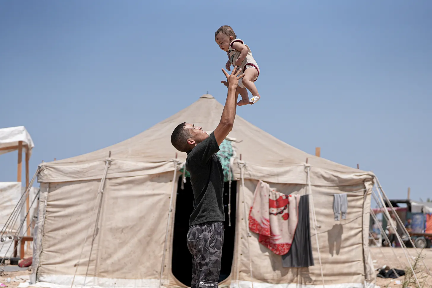 Over 20,000 Palestinian Children Orphaned by War in Gaza