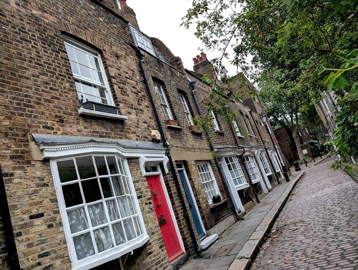 A pretty Georgian Street