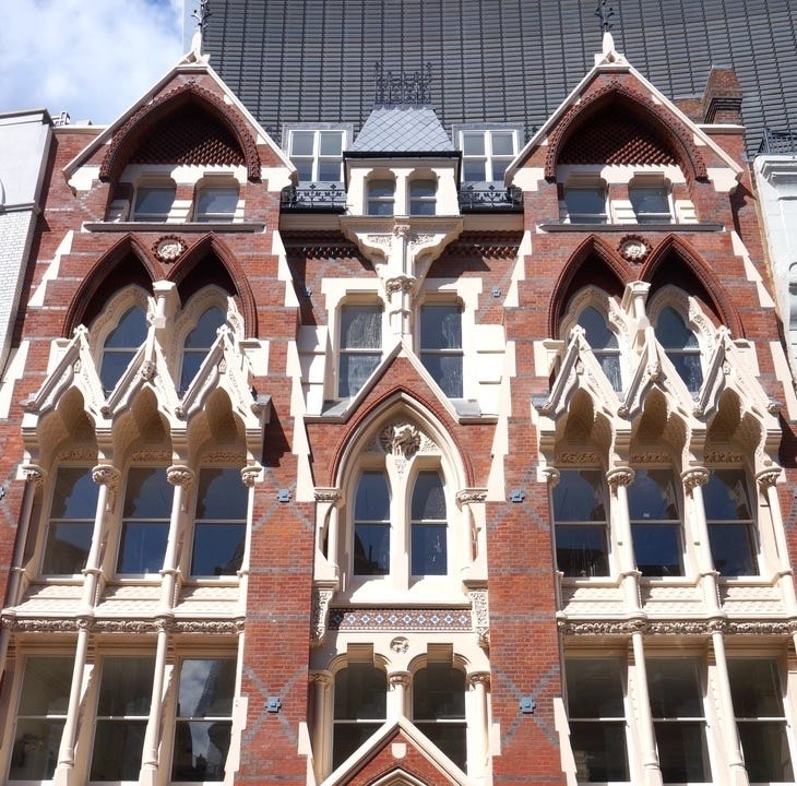 Gothic architecture of 33 to 35 eastcheap