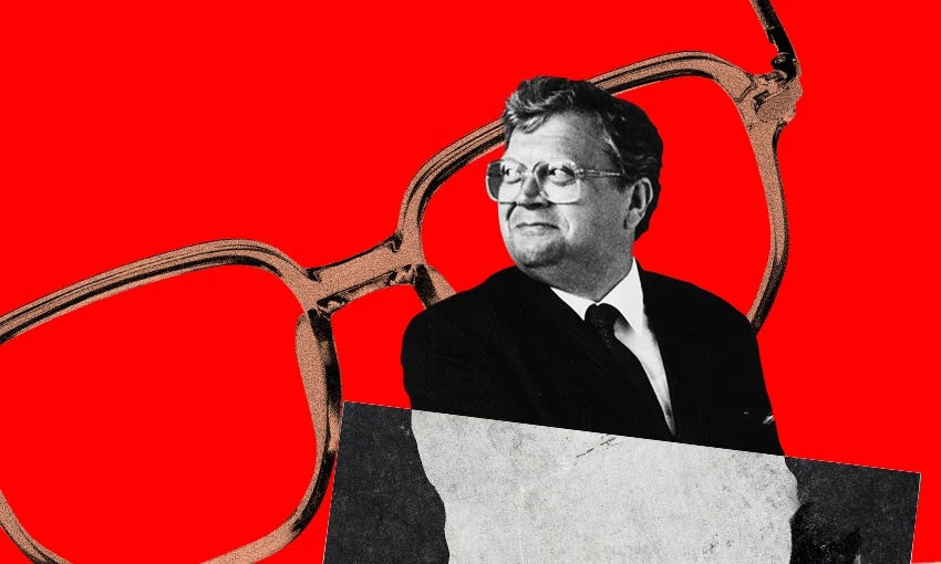 David Lange and his trademark specs. (Photo: Getty Images, Design: Tina Tiller)   