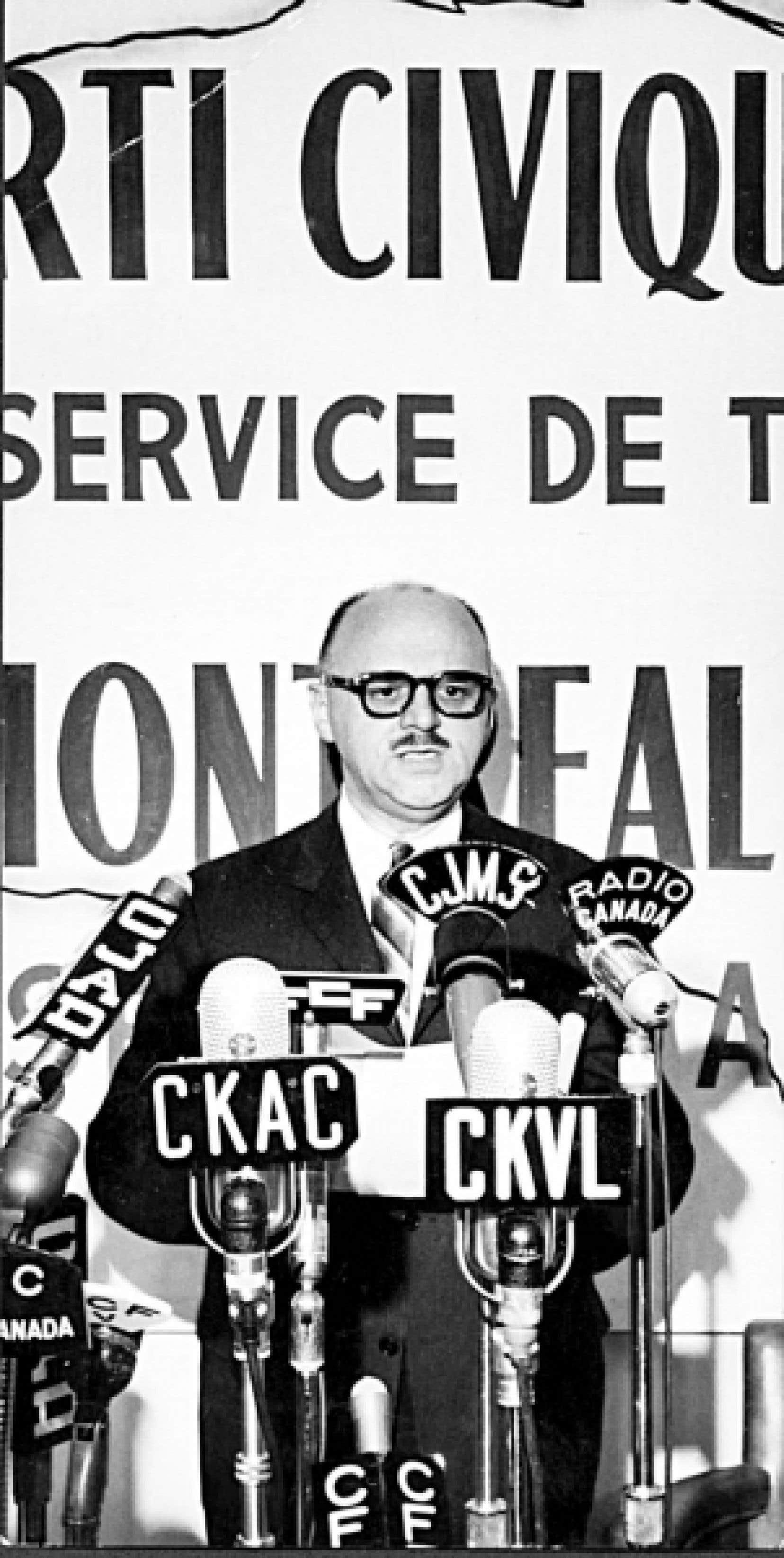 De 1947 à 1956 - Fais ce que peux | Le Devoir