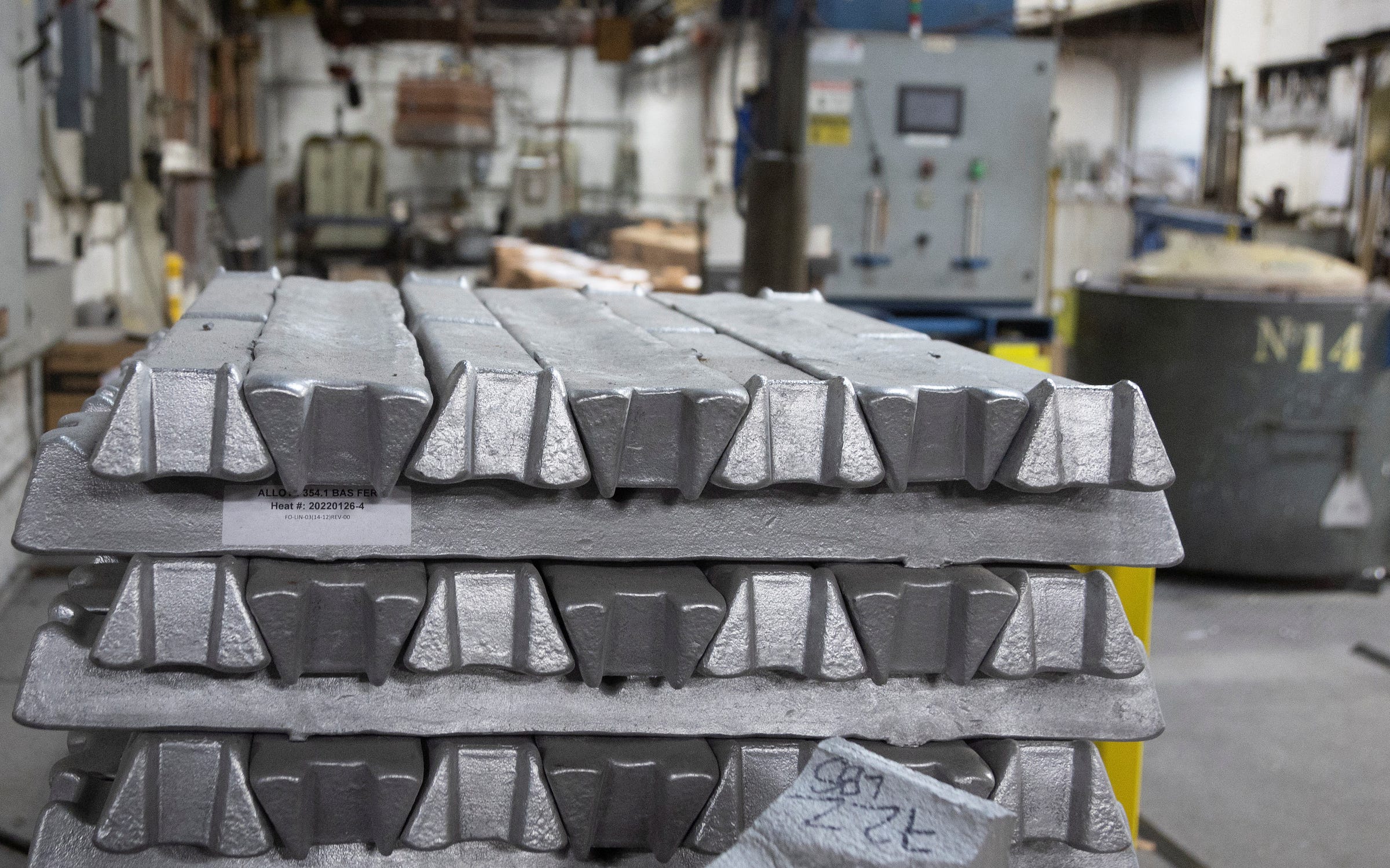 Opinion: The case for subsidizing Quebec aluminum smelters gets harder and  harder to make - The Globe and Mail