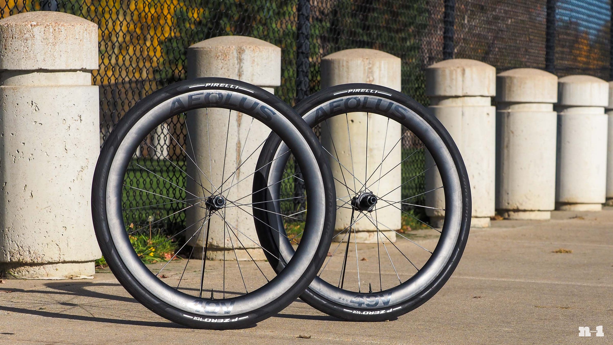 Bontrager Aeolus Pro 49V wheels