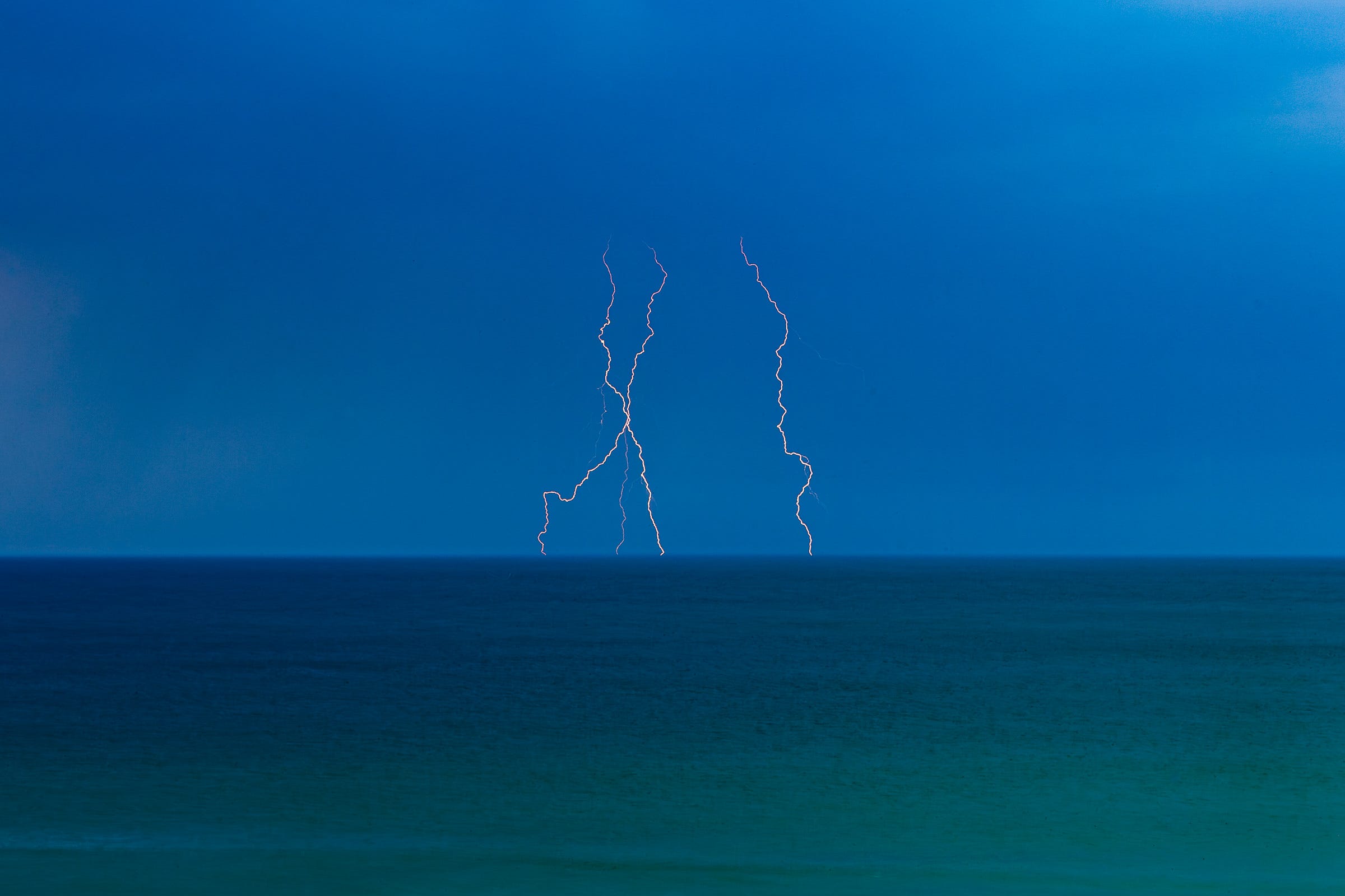 Porthmeor Beach, St. Ives, Cornwall. 3.2 sec, f/22, ISO50, 70mm