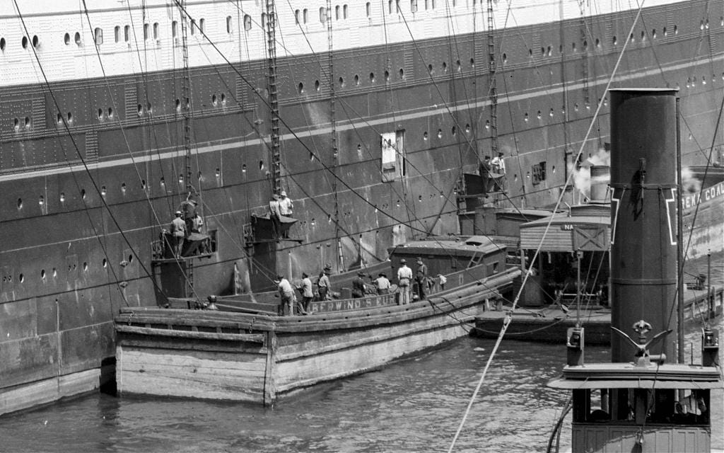 Coaling the SS Rotterdam, 1900–1915