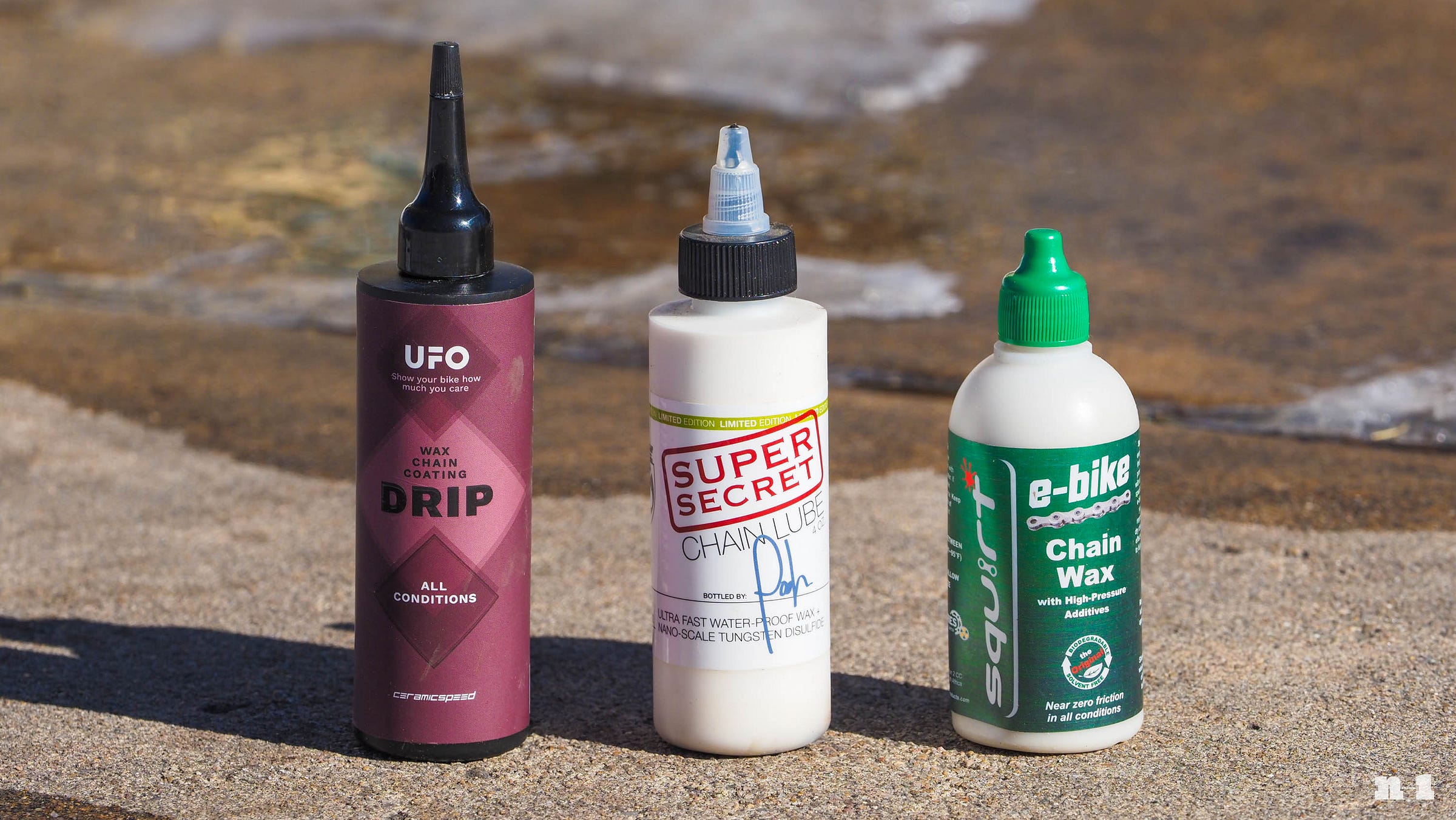 Drip wax chain lubes