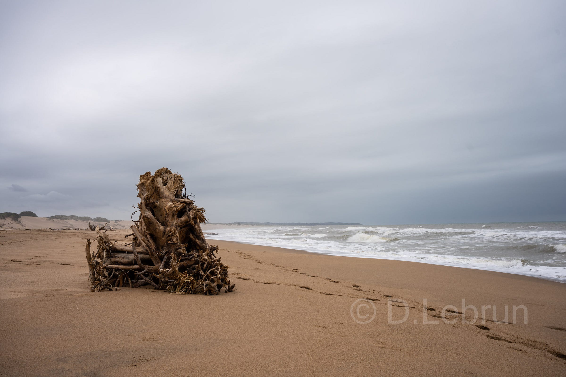 During Apartheid most of the beaches were accessible only for white people; black people were working there for the comfort of the first, South Africa, 2024 (photo/ Dorothee Lebrun).