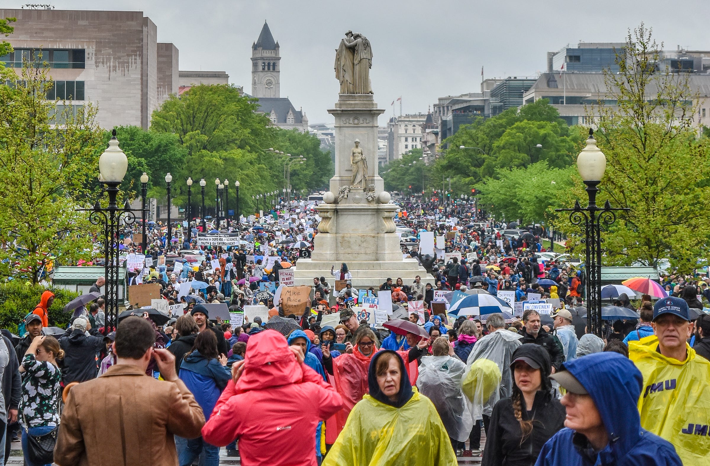 Photo outside of the Capitol in washington D.C. Looking at a crowd of protestors from the Science March.