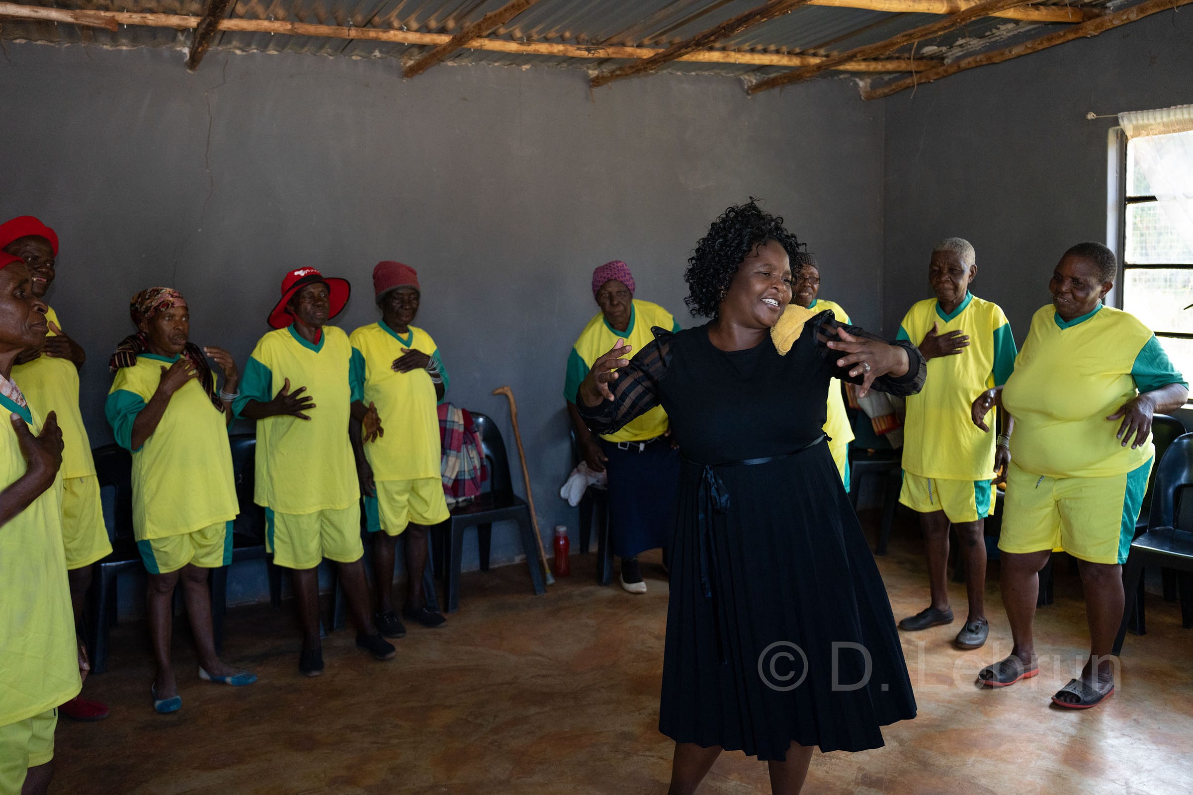 Die ältere Generation ist unter dem Apartheidregime aufgewachsen und hat die zahlreichen Veränderungen miterlebt, die seither (nicht) stattgefunden haben, Südafrika 2024 (Foto/Dorothee Lebrun).