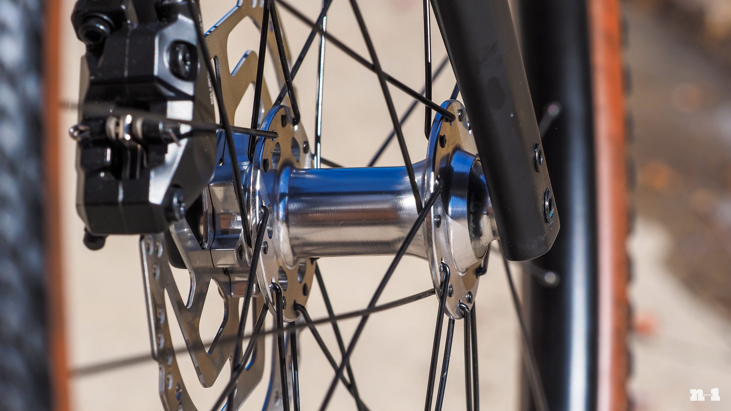 Eaglebear Black front hub