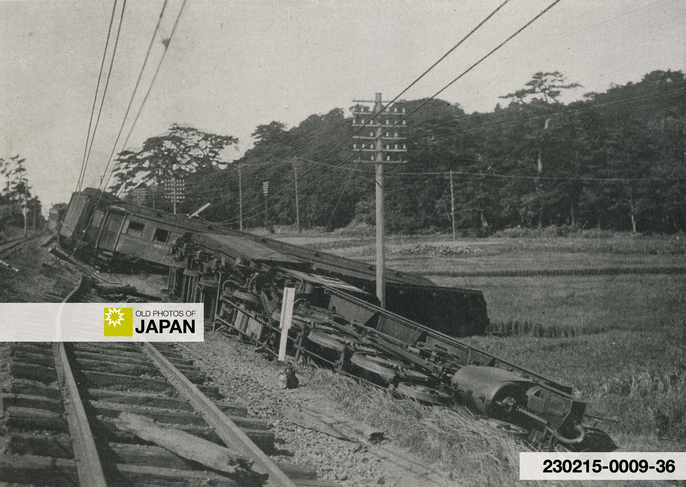 A passenger train wrecked near Oiso, Kanagawa Prefecture, 1923