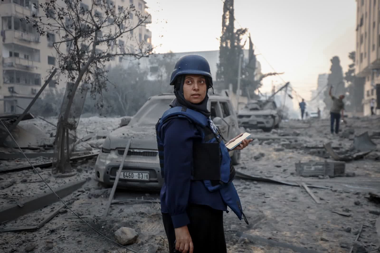 Samar Abu Elouf – Photo by Amjad Al Fayoumi