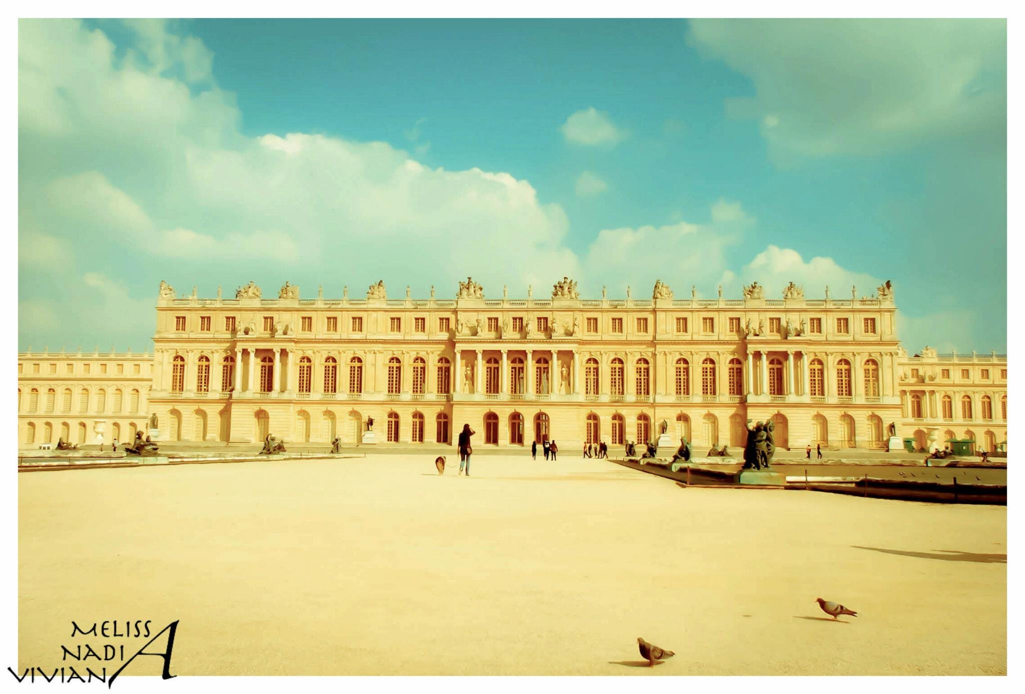 Photo of the Palace of Versailles