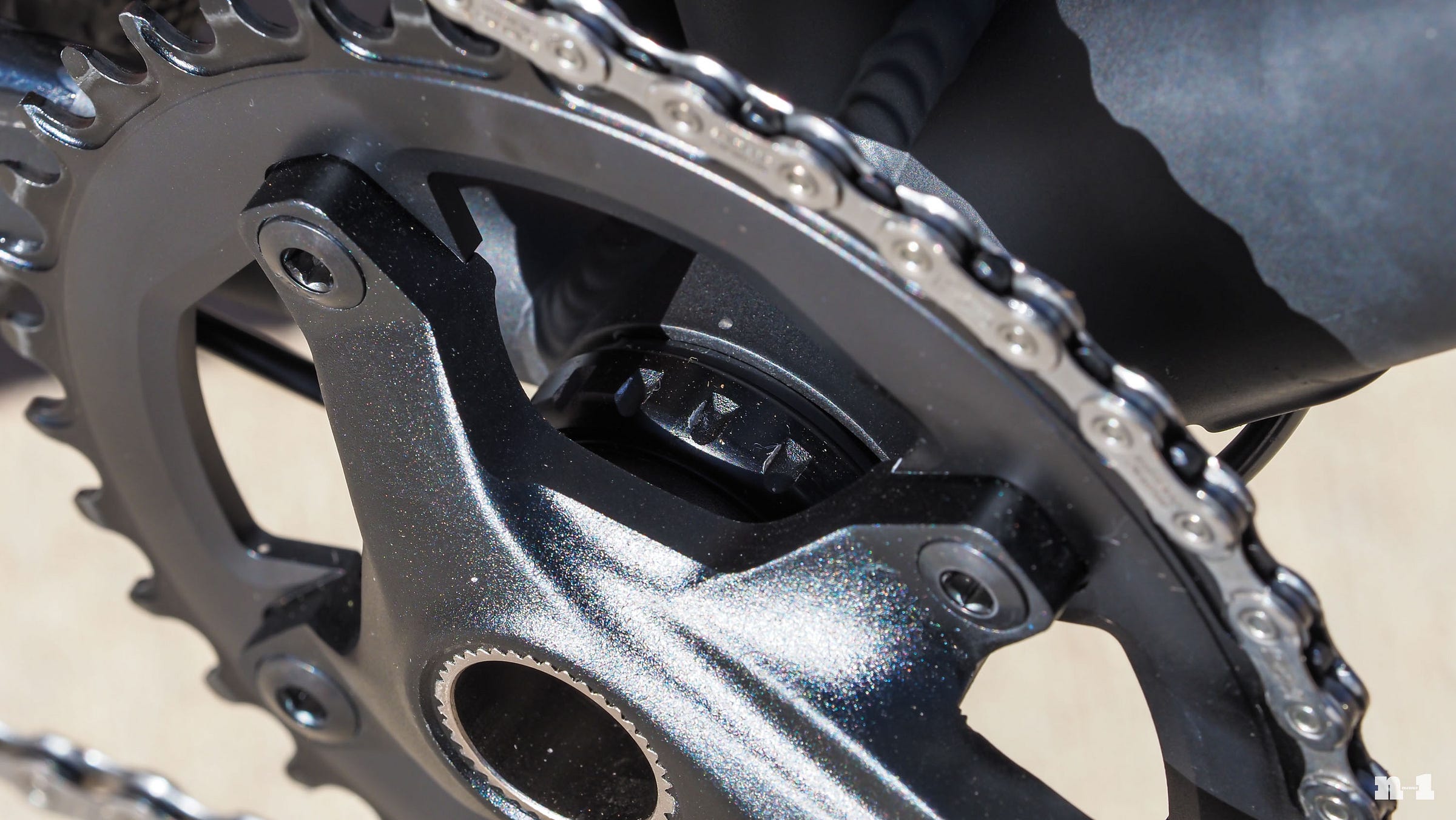 Eaglebear Black bottom bracket