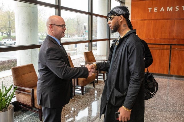 r/UPS - Obrien meeting with Chris Smalls, president of newly formed Amazon Labor Union.