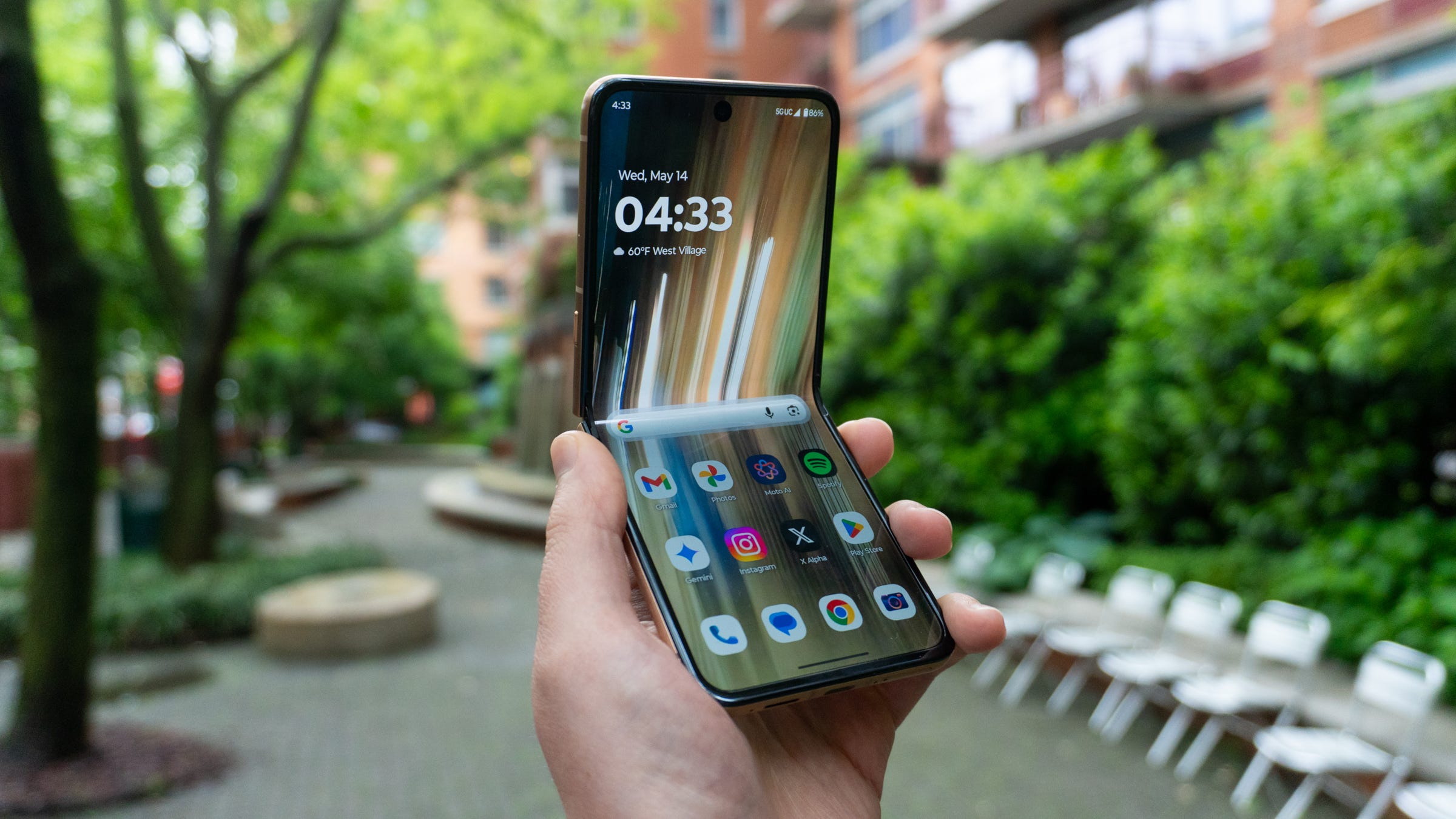 Moto Razr Ultra 2025